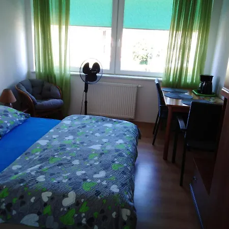 Rafa - Pokoje Goscinne Homestay *